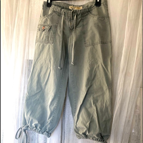 🌞 San Souci Jeans khaki capri pants kind of green/beige bow detail women 3 - Picture 1 of 14